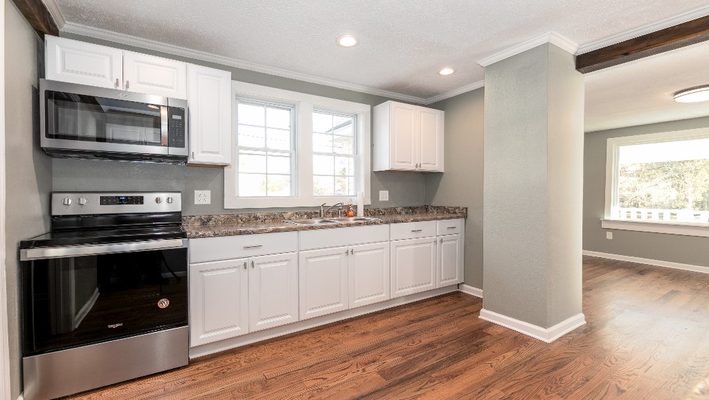 44 Spring Street West Pelzer, SC 29669 - Photo 8 of 22