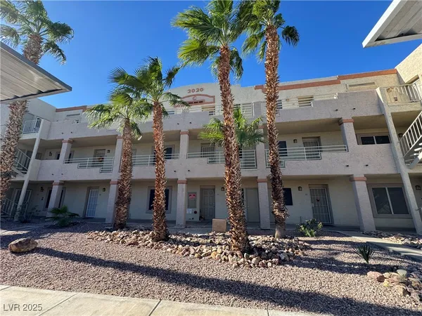 $152,000 | 2020 Mesquite Lane, Unit 205, Laughlin, NV 89029