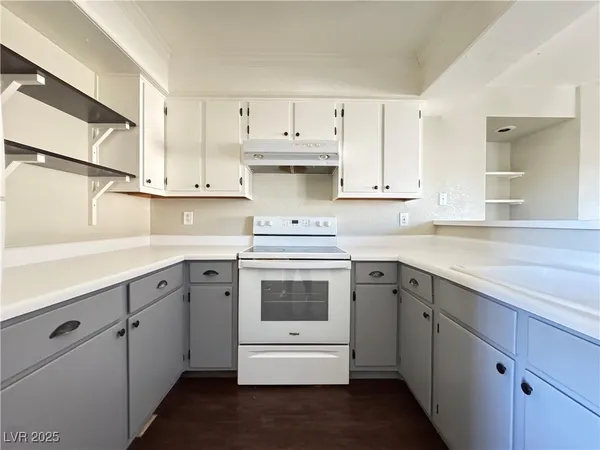 $152,000 | 2020 Mesquite Lane, Unit 205, Laughlin, NV 89029