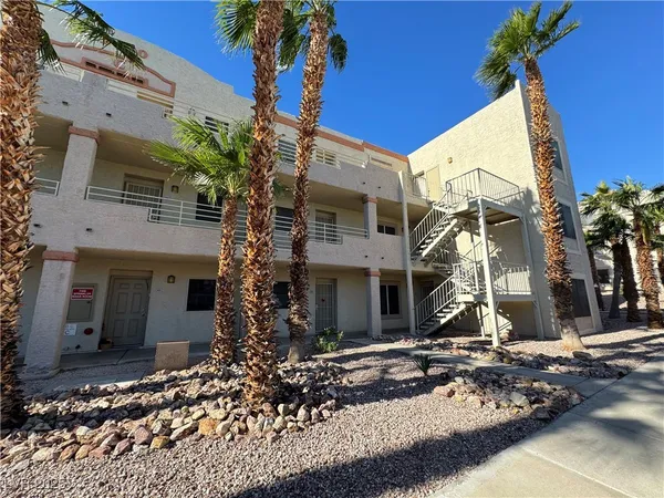 $152,000 | 2020 Mesquite Lane, Unit 205, Laughlin, NV 89029