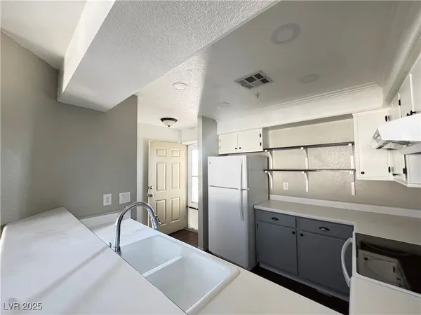 $152,000 | 2020 Mesquite Lane, Unit 205, Laughlin, NV 89029