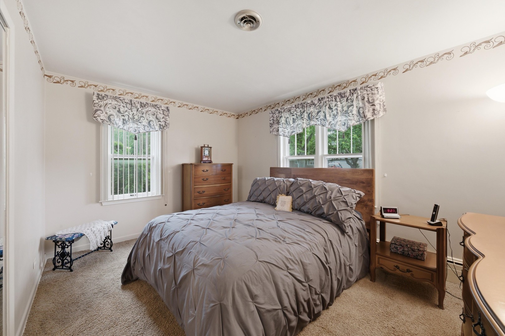 328 Milburn Avenue Crete, IL 60417 - Photo 9 of 22