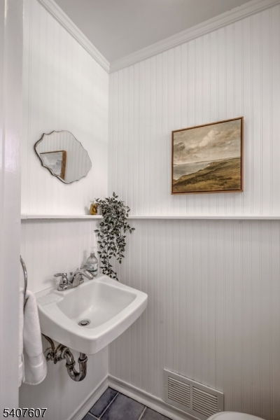 11 Armstrong Road Morristown, NJ 07960 - Photo 12 of 27