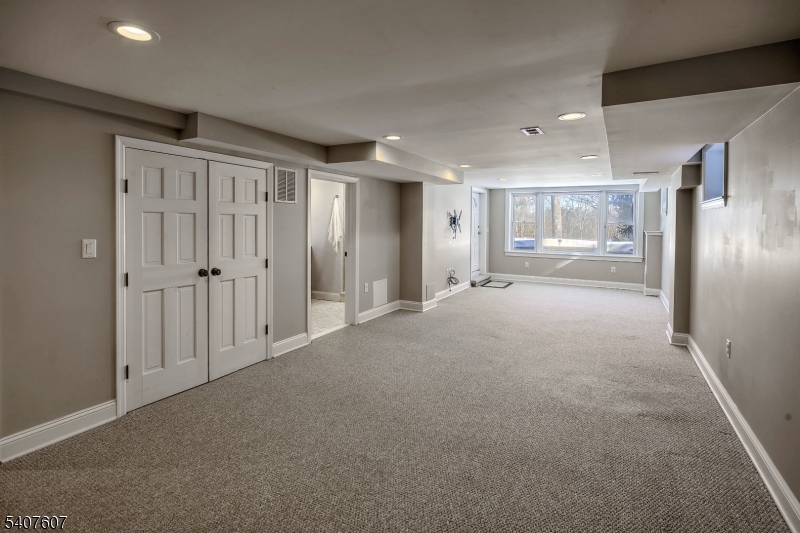 11 Armstrong Road Morristown, NJ 07960 - Photo 20 of 27