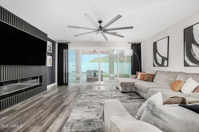 $789,000 | 1644 East Cielo Grande Avenue, Phoenix, AZ 85024