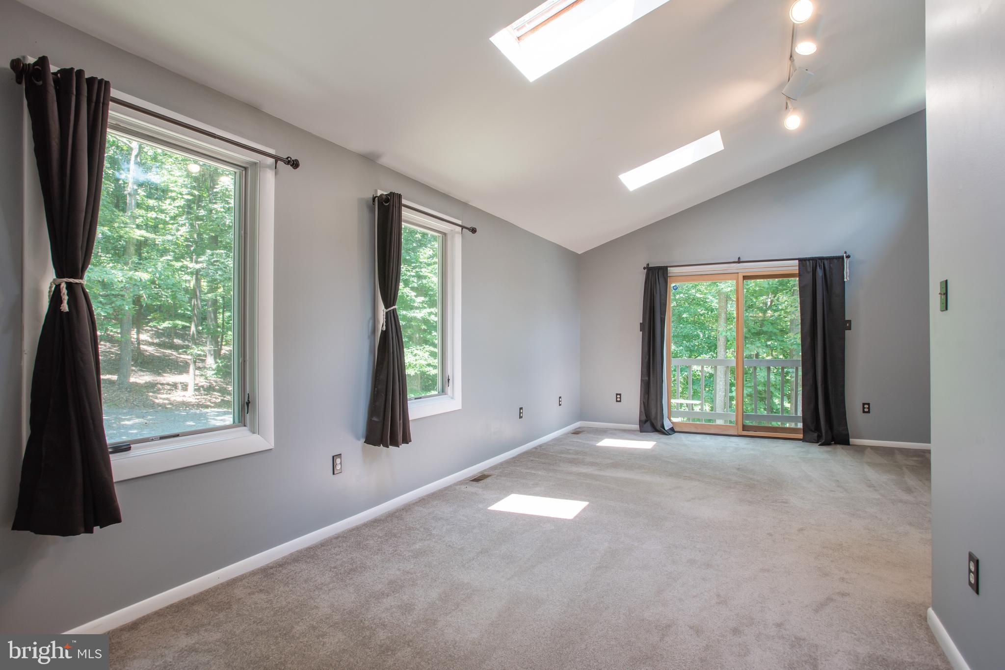 1619 Summit Drive Haymarket, VA 20169 - Photo 19 of 50