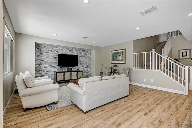 $4,000 | 339 Rezzo Street, Las Vegas, NV 89138