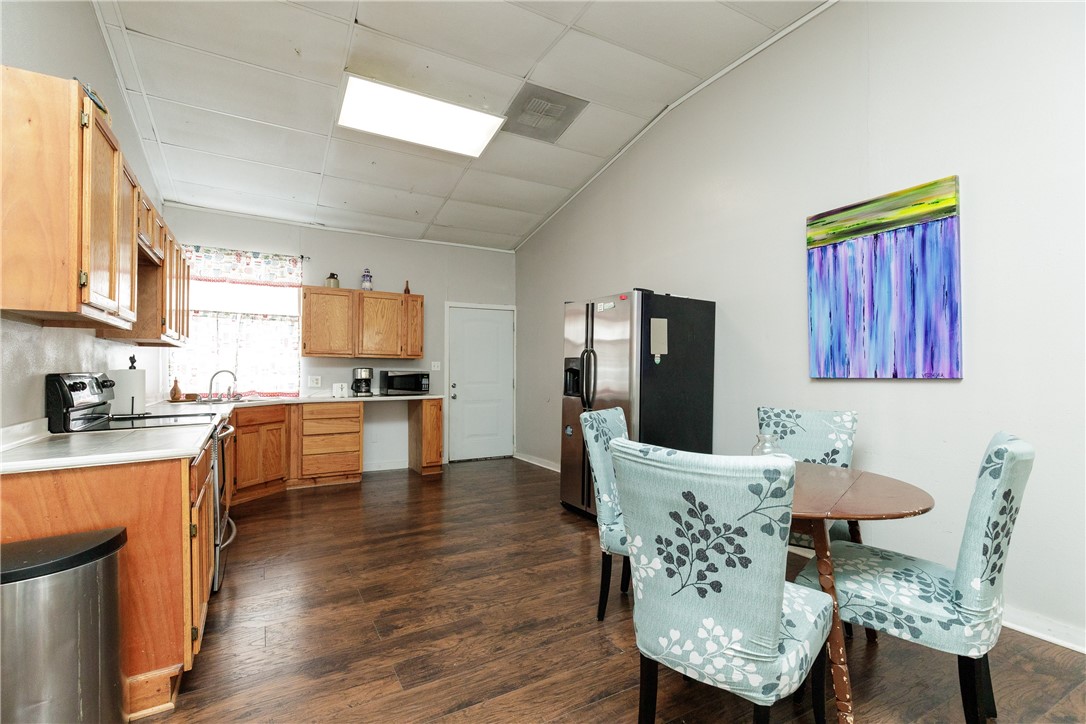 2580 5th Street Ingleside, TX 78362 - Photo 11 of 28 Unit 1 Dining Area