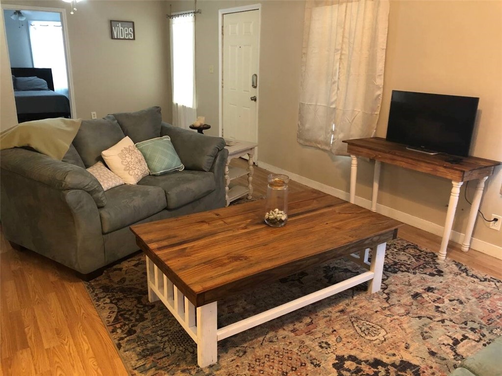 2580 5th Street Ingleside, TX 78362 - Photo 17 of 28 Unit 3 Living