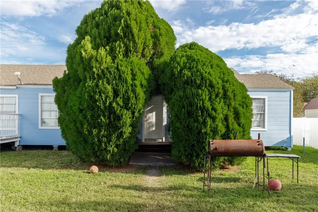 $369,900 | 2580 5th Street, Ingleside, TX 78362