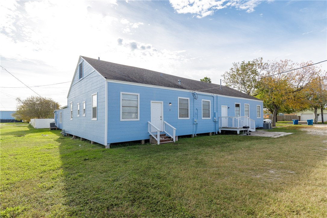 2580 5th Street Ingleside, TX 78362 - Photo 6 of 28 TRIPLEX - 2580 Fifth St