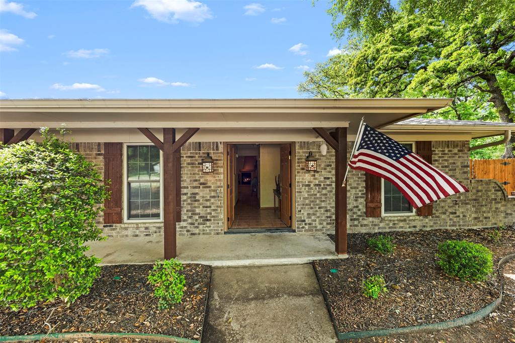 505 Curtis Road Burleson, TX 76028 - Photo 14 of 19 front view of house