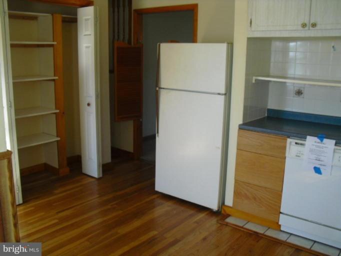 7306 Berkshire Road Baltimore, MD 21224 - Photo 3 of 6 Kitchen