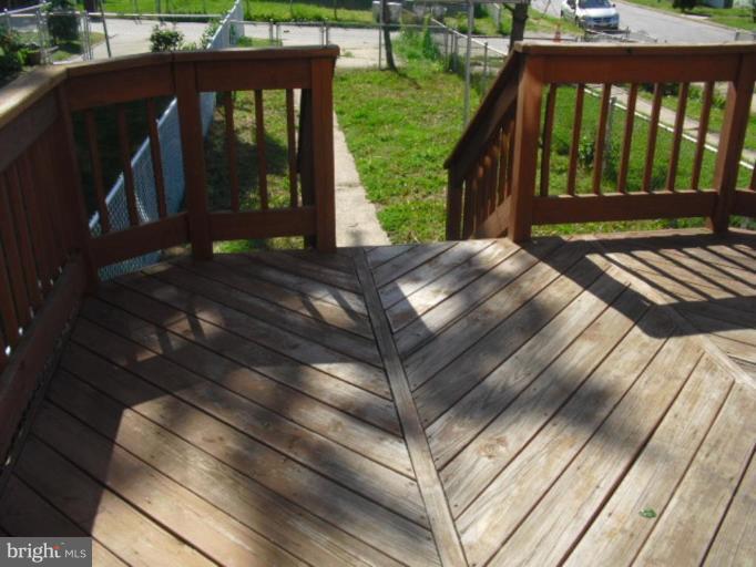 7306 Berkshire Road Baltimore, MD 21224 - Photo 6 of 6 Deck