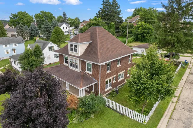 $379,900 | 319 5th, New Glarus, WI 53574