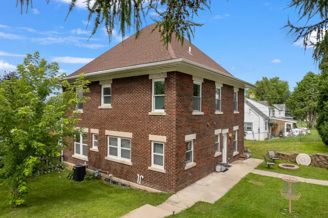 $379,900 | 319 5th, New Glarus, WI 53574