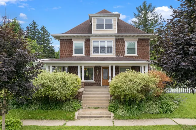 $379,900 | 319 5th, New Glarus, WI 53574