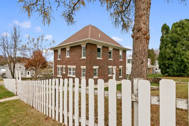 $379,900 | 319 5th, New Glarus, WI 53574