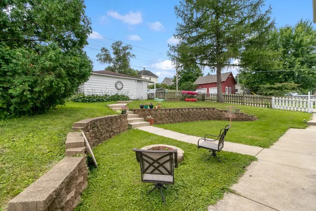 $379,900 | 319 5th, New Glarus, WI 53574