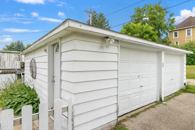 $379,900 | 319 5th, New Glarus, WI 53574