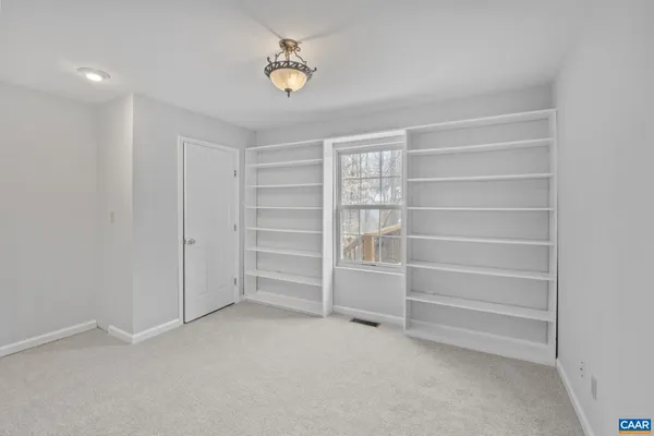 $325,000 | 32 Brougham Road, Palmyra, VA 22963