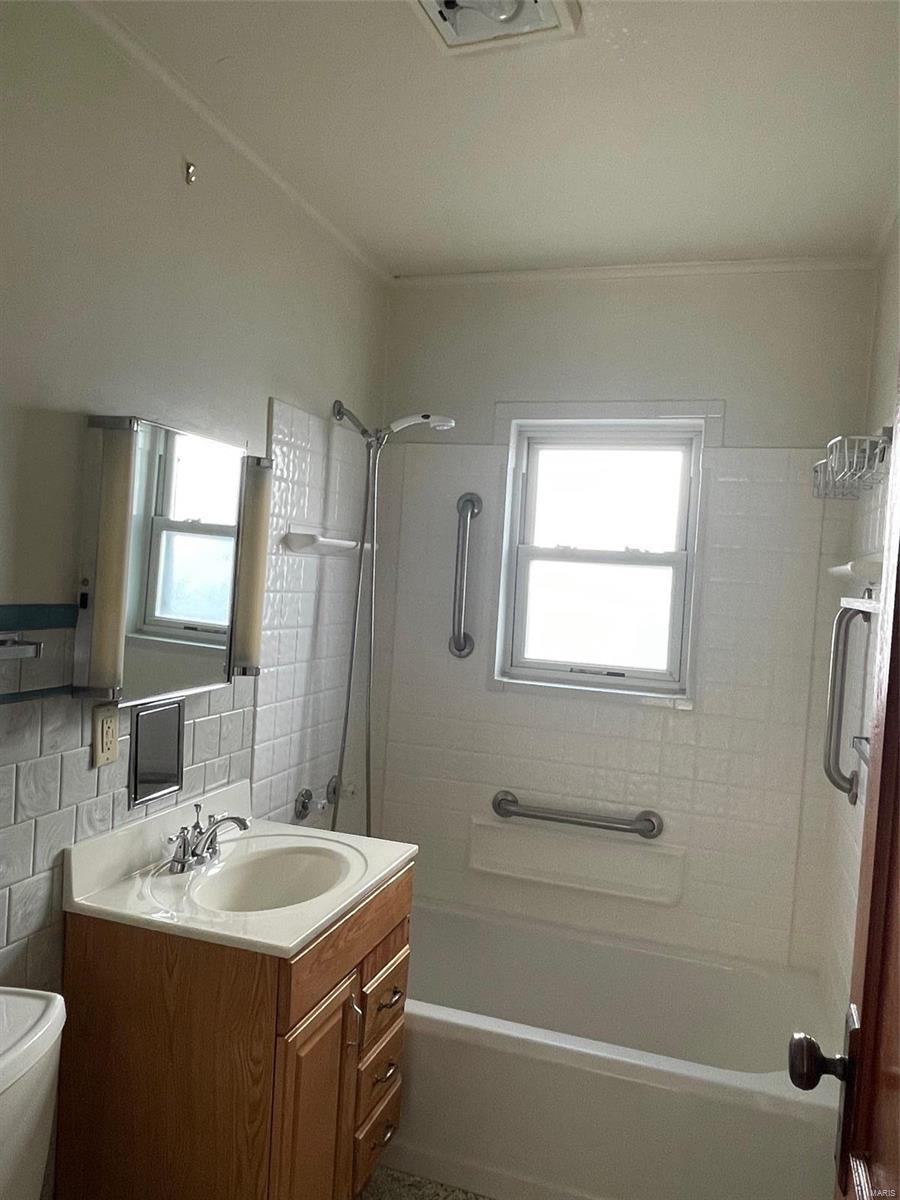 1043 Danforth Street Alton, IL 62002 - Photo 20 of 29