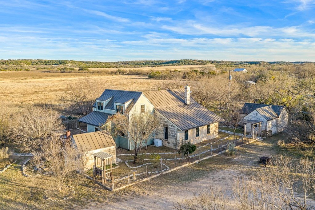 9402 Doss-Spring Creek Road Doss, TX 78618 - Photo 4 of 78 a view of a city with an ocean view
