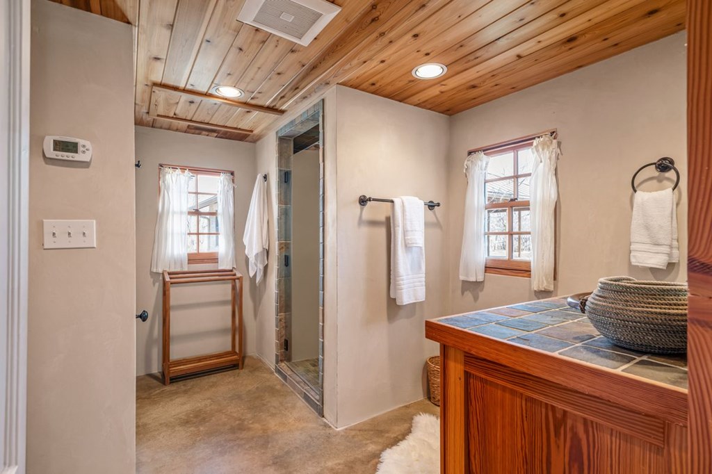 9402 Doss-Spring Creek Road Doss, TX 78618 - Photo 47 of 78