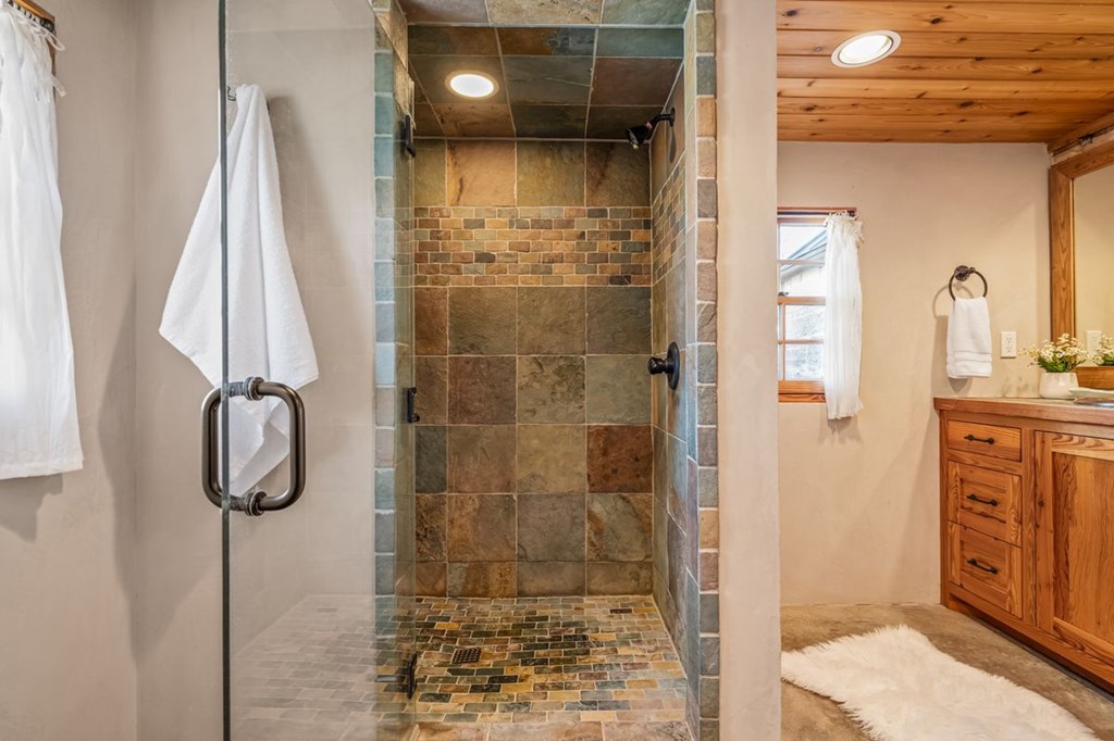 9402 Doss-Spring Creek Road Doss, TX 78618 - Photo 49 of 78 a bathroom with a shower