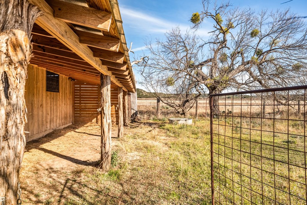 9402 Doss-Spring Creek Road Doss, TX 78618 - Photo 60 of 78