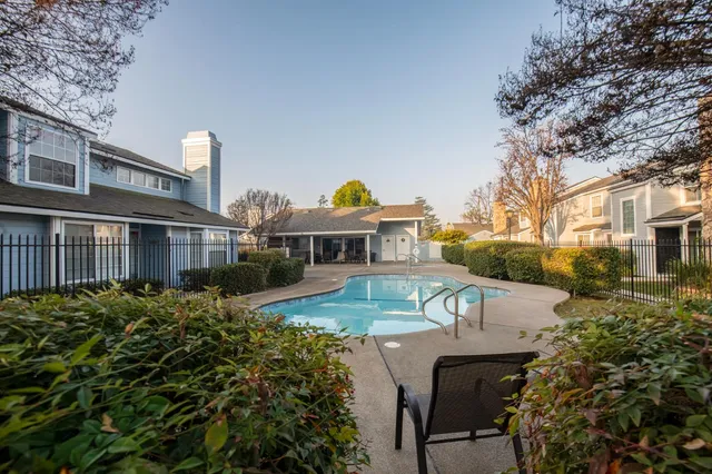 $254,000 | 1423 Plymouth Rock Way, Clovis, CA 93612