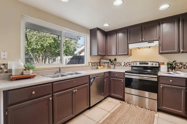 $449,000 | 3708 Pullman Drive, Sacramento, CA 95827