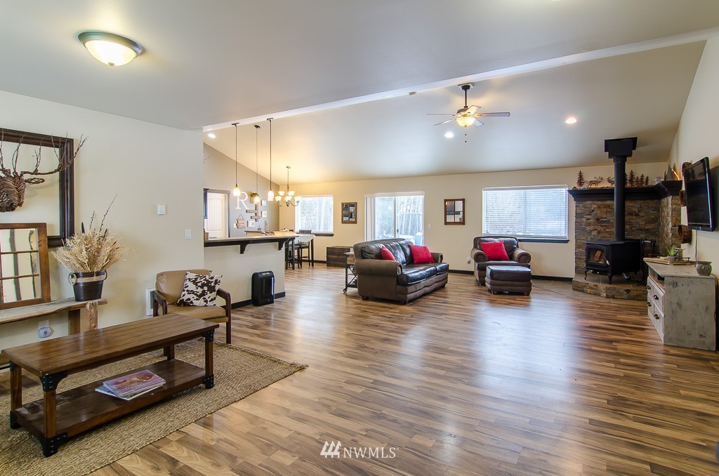 4138 Curtis Road Bellingham, WA 98225 - Photo 6 of 25