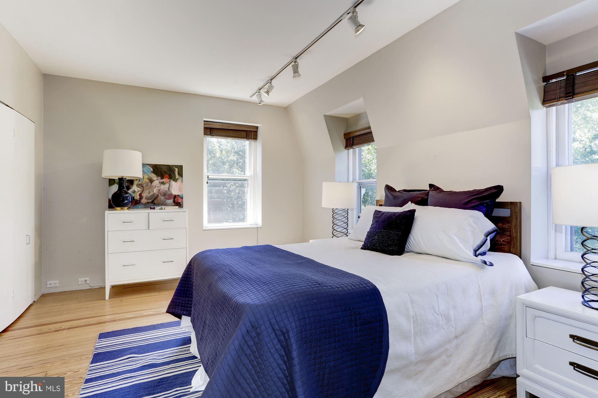1752 Park Road Northwest, Unit A Washington, DC 20010 - Photo 45 of 55 Another bedroom with AMAZING natural light!