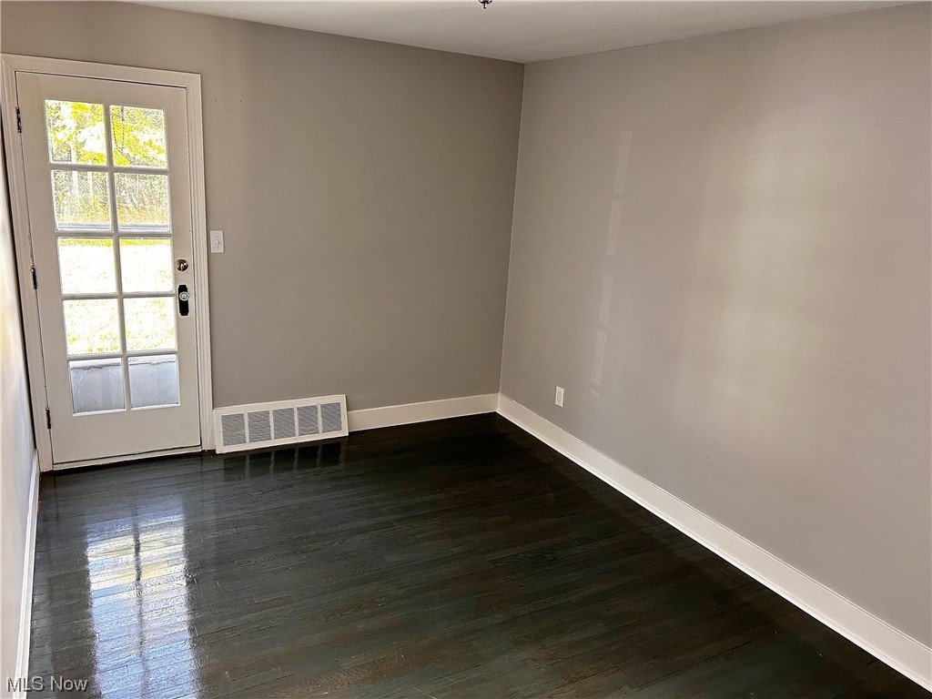 4081 Bayard Road Cleveland, OH 44121 - Photo 12 of 19