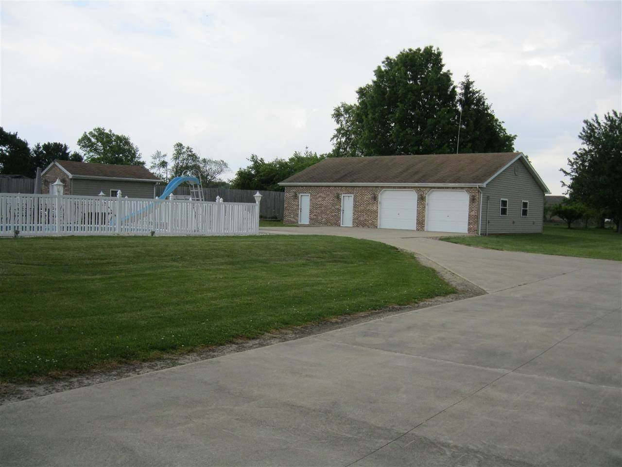 2701 East Baxter Road Kokomo, IN 46902 - Photo 3 of 25 Gallery Image 3