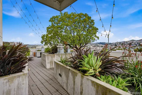 $995,000 | 45 Bartlett Street, Unit 206, San Francisco, CA 94110