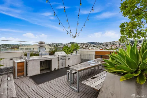 $995,000 | 45 Bartlett Street, Unit 206, San Francisco, CA 94110
