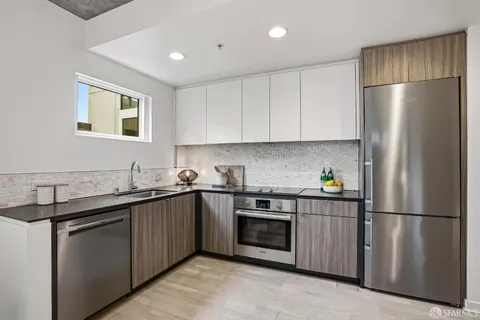 $995,000 | 45 Bartlett Street, Unit 206, San Francisco, CA 94110