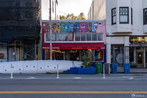 $995,000 | 45 Bartlett Street, Unit 206, San Francisco, CA 94110