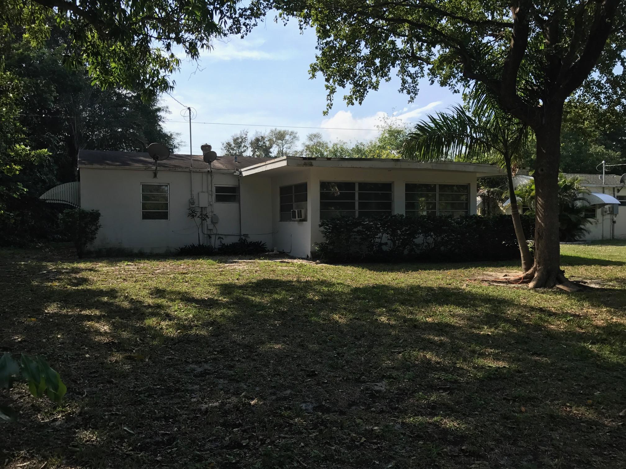 225 Northwest 4th Diagonal Boca Raton, FL 33432 - Photo 10 of 12 IMG_1385