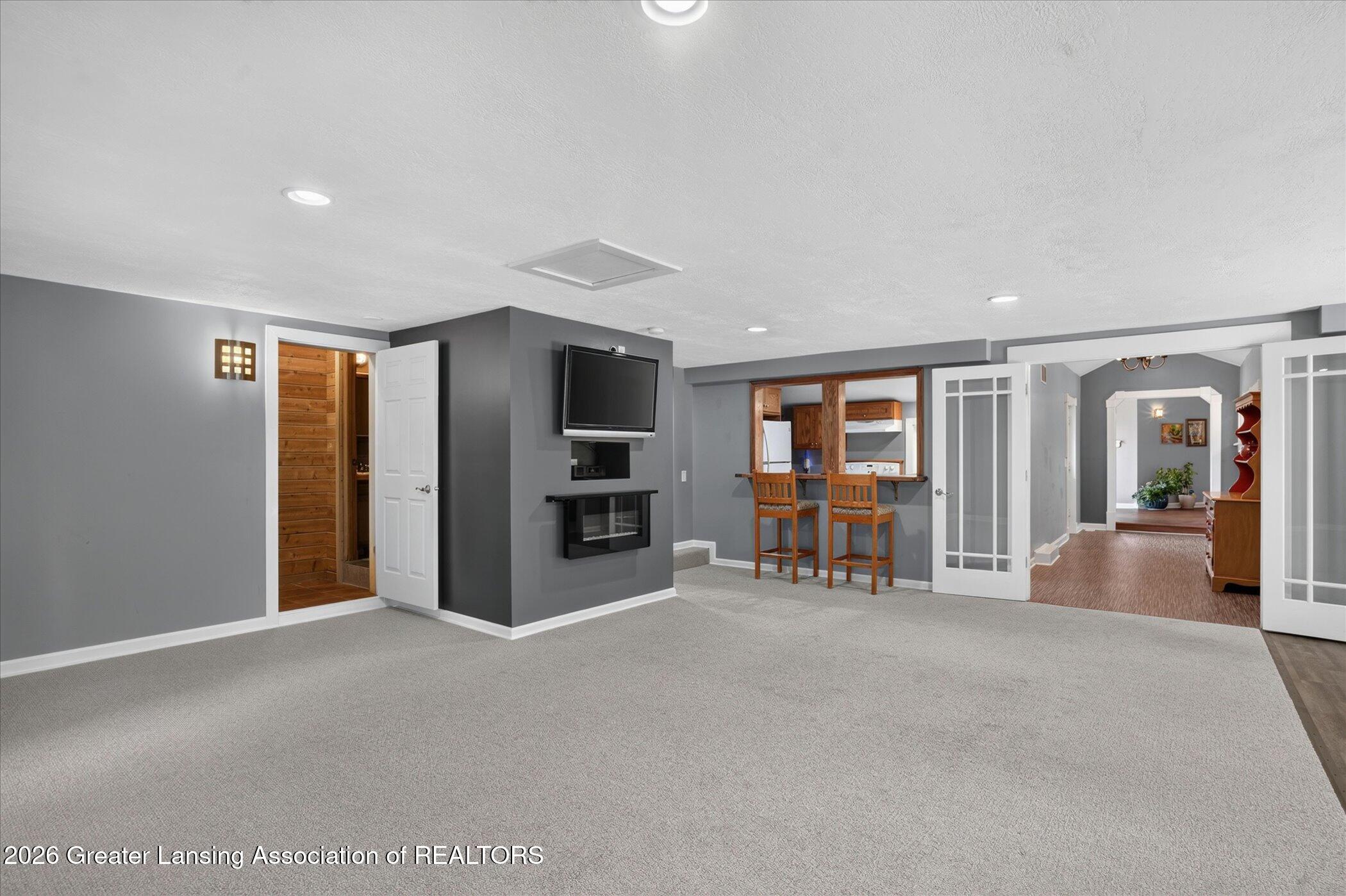 10841 Bond Road Dewitt, MI 48820 - Photo 55 of 95 Living Room 2