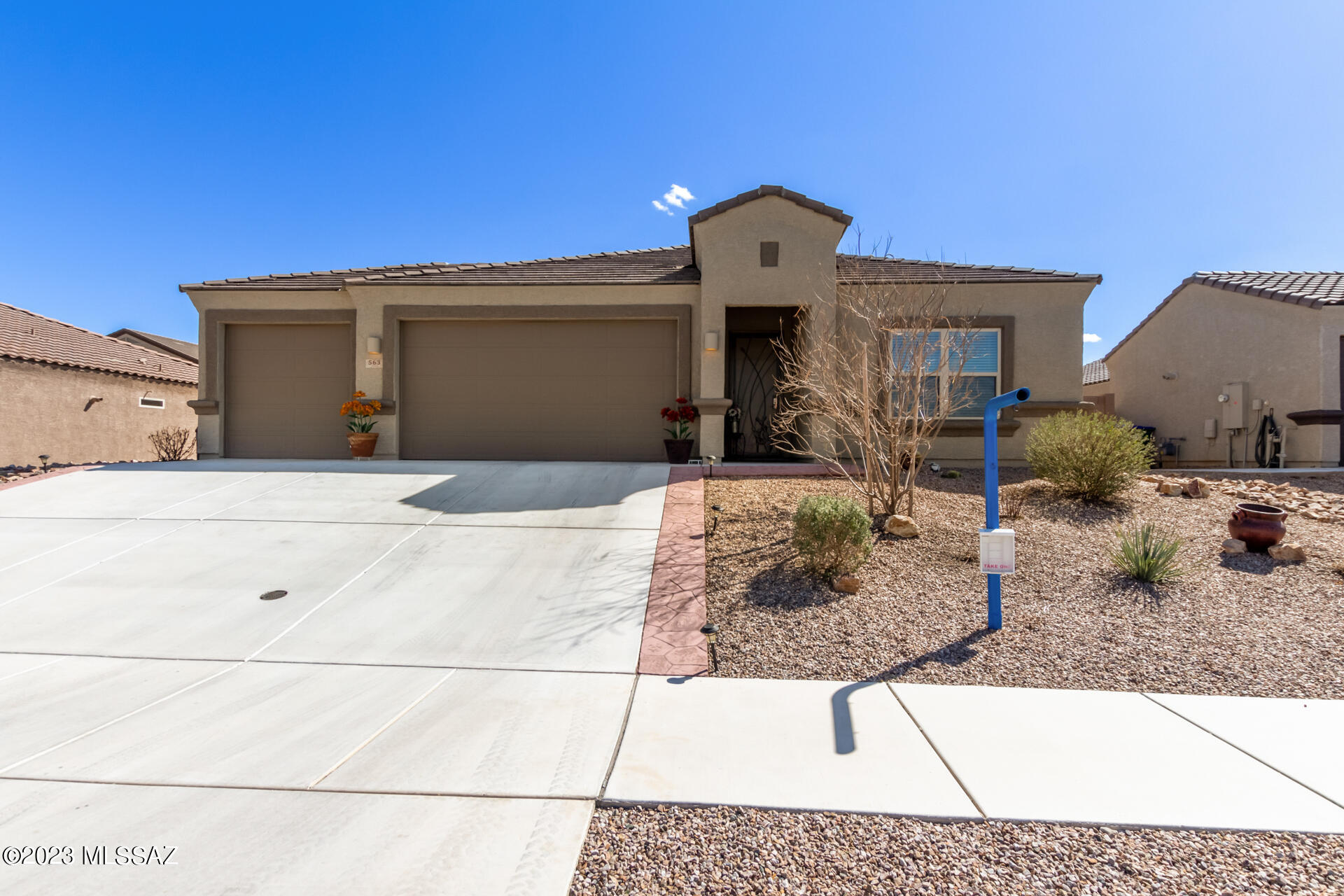 563 West Weldon Street Vail, AZ 85641 - Photo 1 of 36