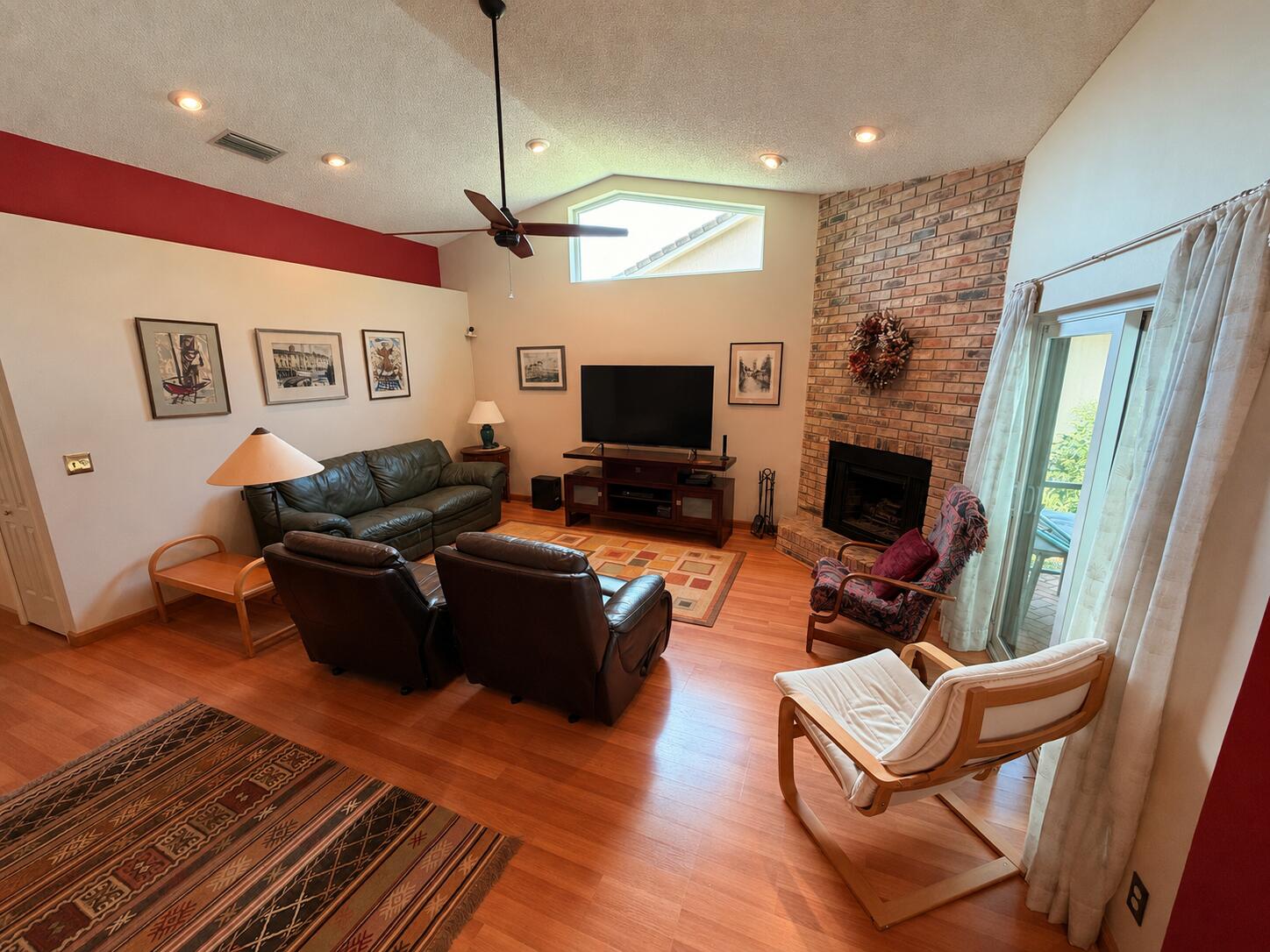 22359 Martella Avenue Boca Raton, FL 33433 - Photo 5 of 17 Living Room