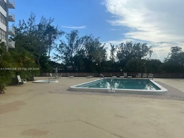 a view of outdoor space