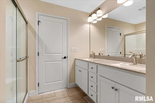 $348,500 | 1809 Spartan Drive, Chatham, IL 62629