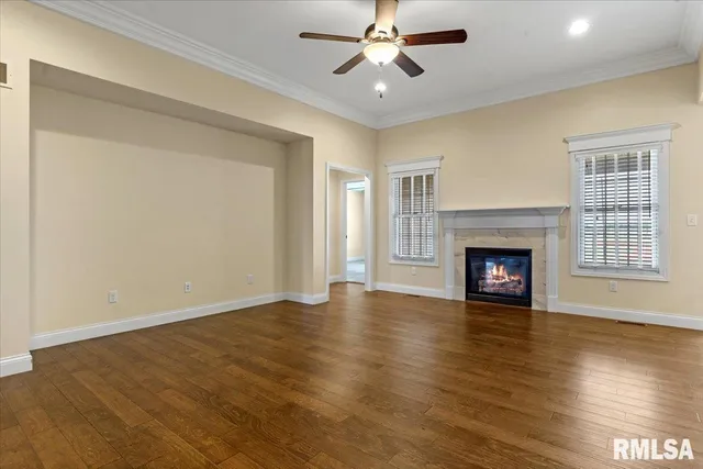 $348,500 | 1809 Spartan Drive, Chatham, IL 62629