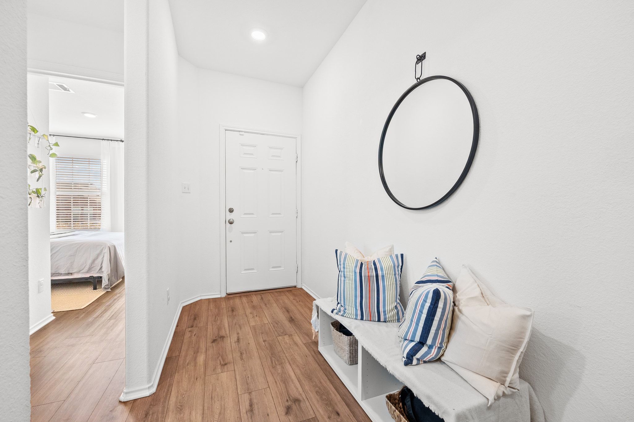 124 Perfect World Loop Jarrell, TX 76537 - Photo 7 of 32 a view of a livingroom with furniture