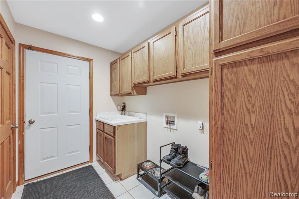 2551 Marathon Road Lapeer, MI 48446 - Photo 27 of 33