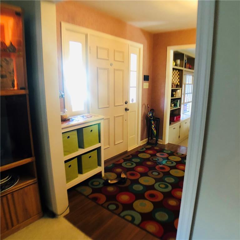 811 White Farm Road Indiana, PA 15701 - Photo 5 of 25 Foyer